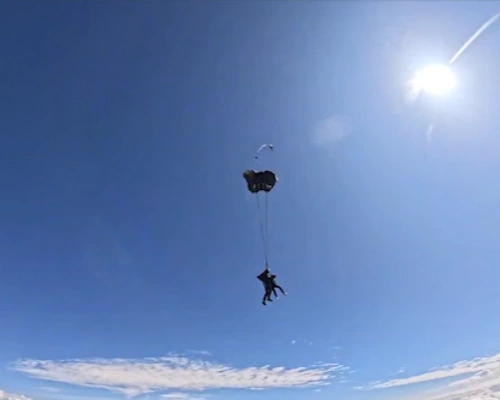 Paracaidismo Extremo Colombia skydiving experience over open landscapes near Ricaurte, Cundinamarca.