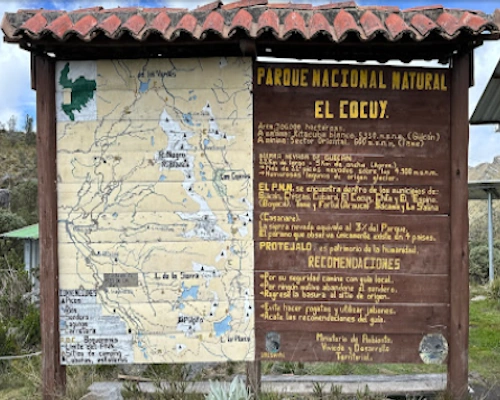 Snowcapped mountains and páramo landscapes inside Parque Nacional Natural El Cocuy in Boyacá, Colombia.
